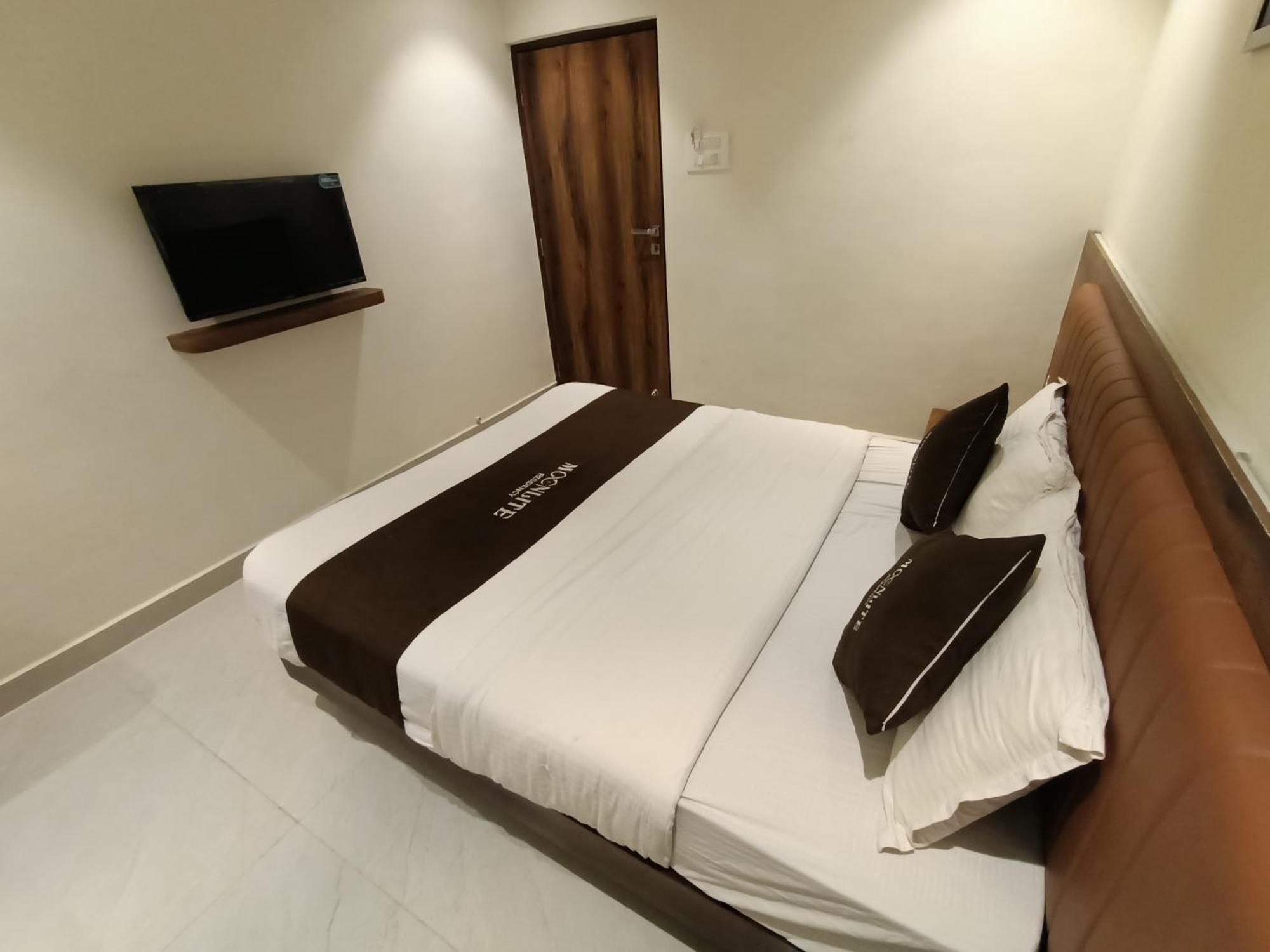 Hotel Moon Lite Residency - Marve Road Malad West Mumbai Luaran gambar