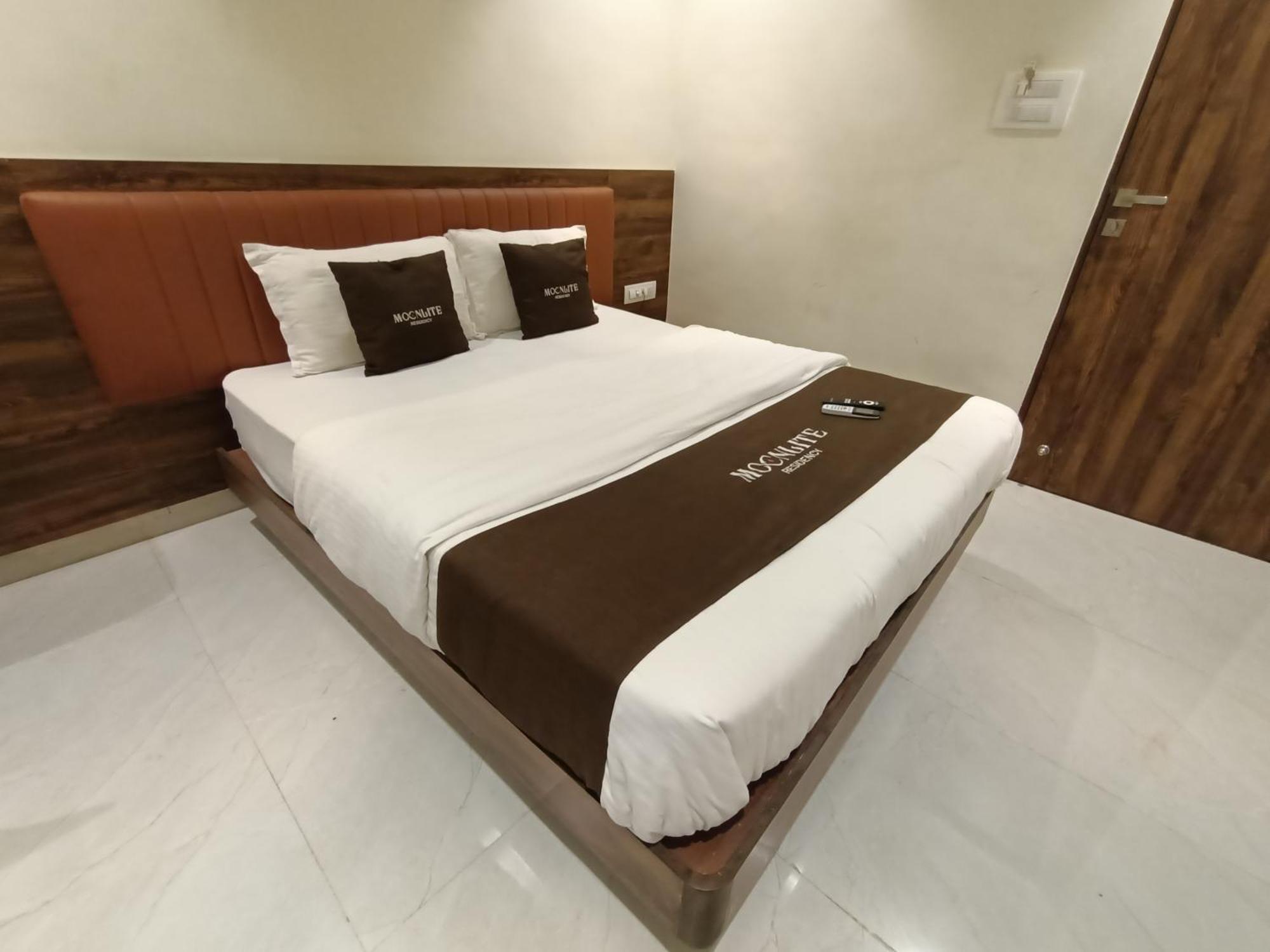 Hotel Moon Lite Residency - Marve Road Malad West Mumbai Luaran gambar