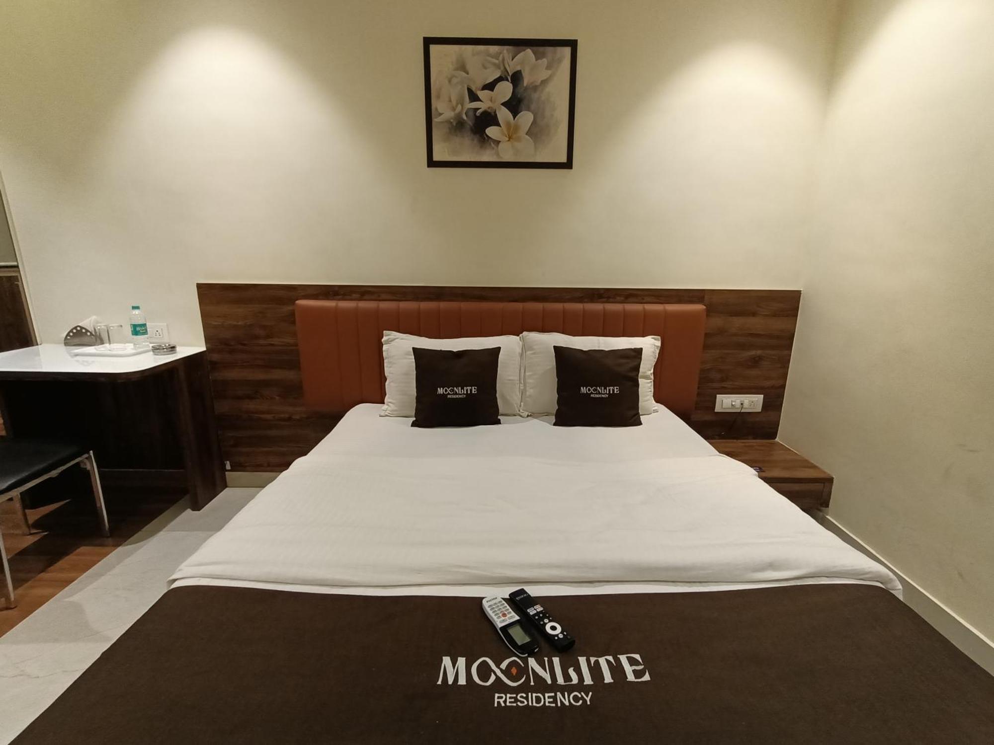 Hotel Moon Lite Residency - Marve Road Malad West Mumbai Luaran gambar
